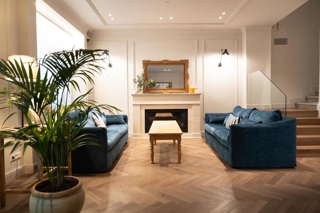 Mesón Castilla Atiram Hotels in Barcelona