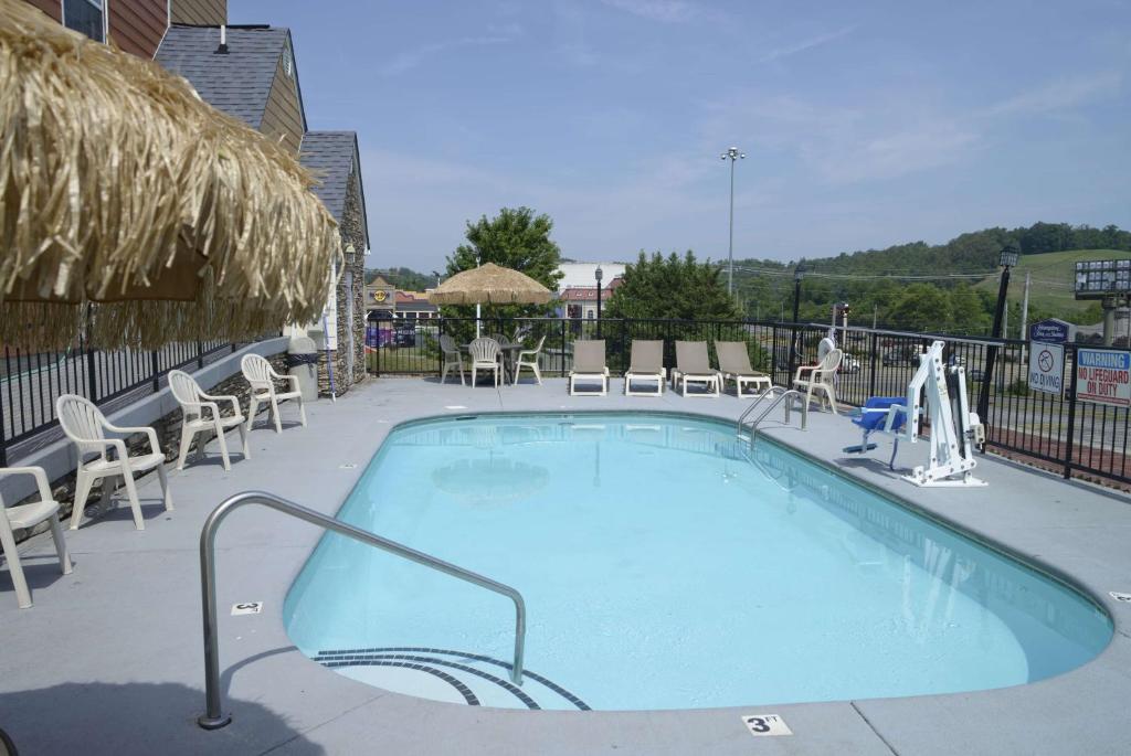 Microtel Inn & Suites by Wyndham Pigeon Forge in Pigeon Forge