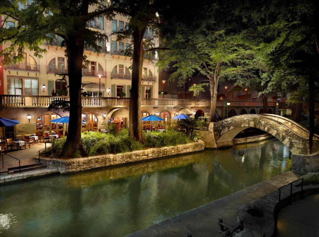 Mokara Hotel & Spa in San Antonio