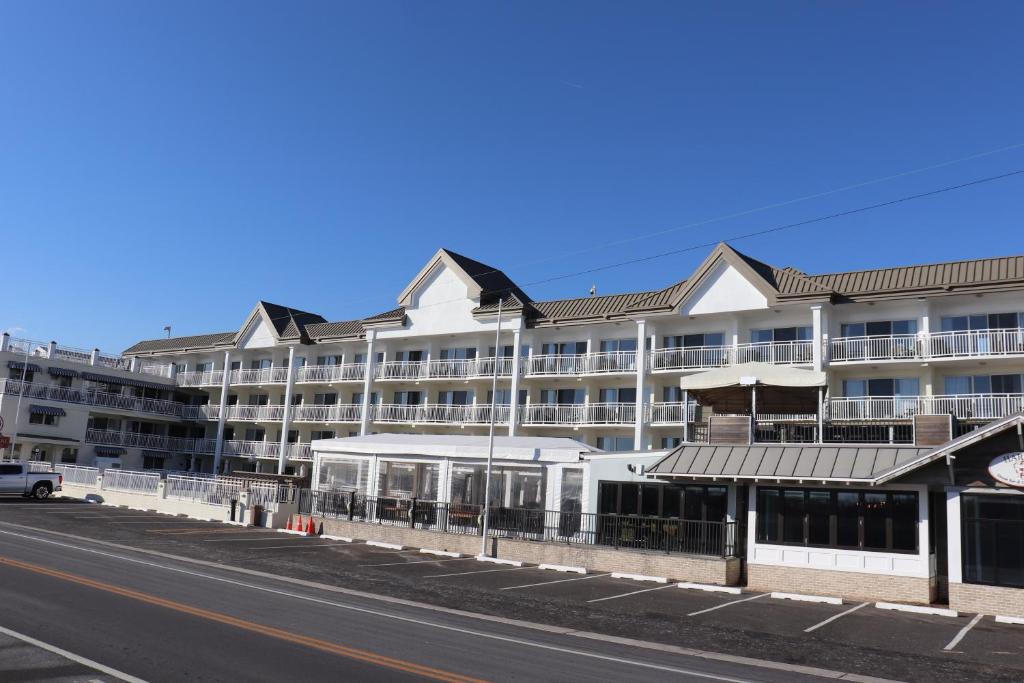 Montreal Beach Resort in Cape May