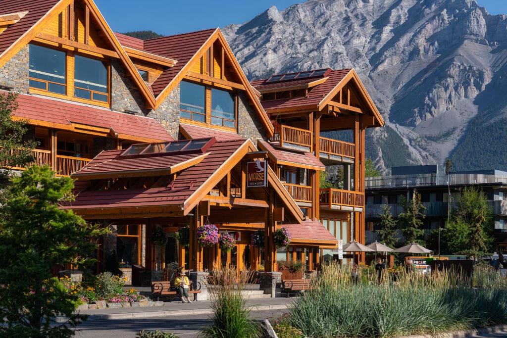 Moose Hotel and Suites in Banff