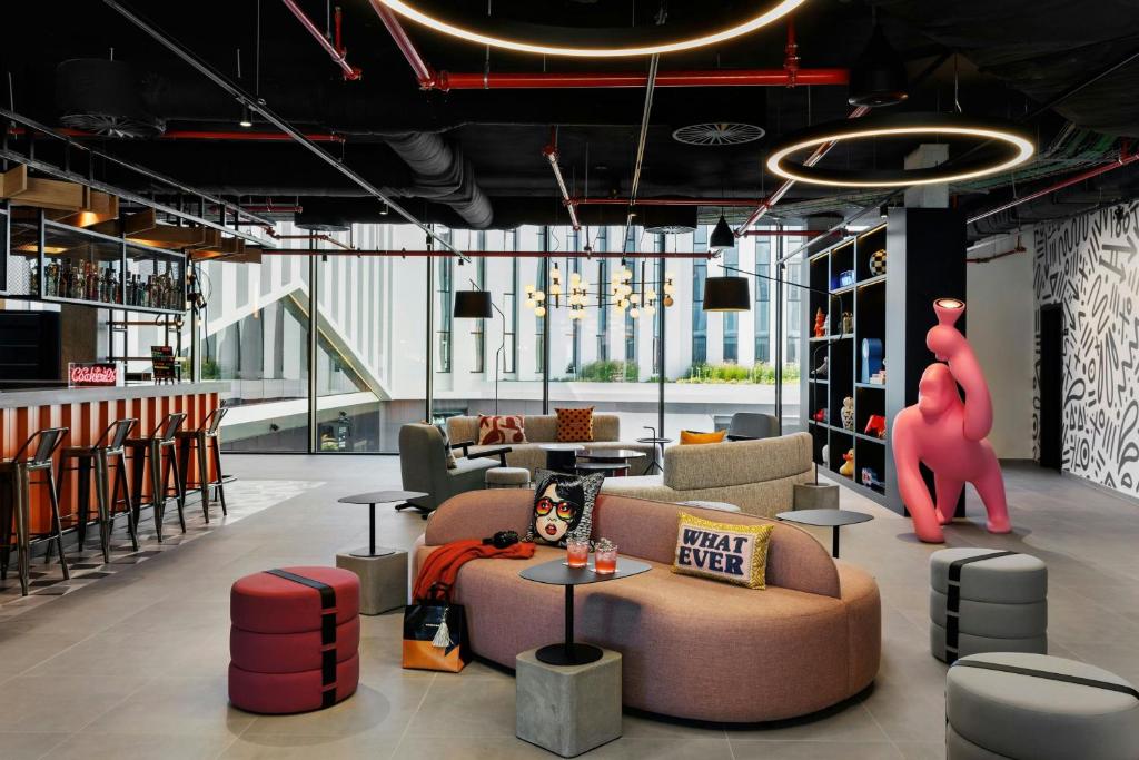 Moxy Alfragide Lisboa in Amadora