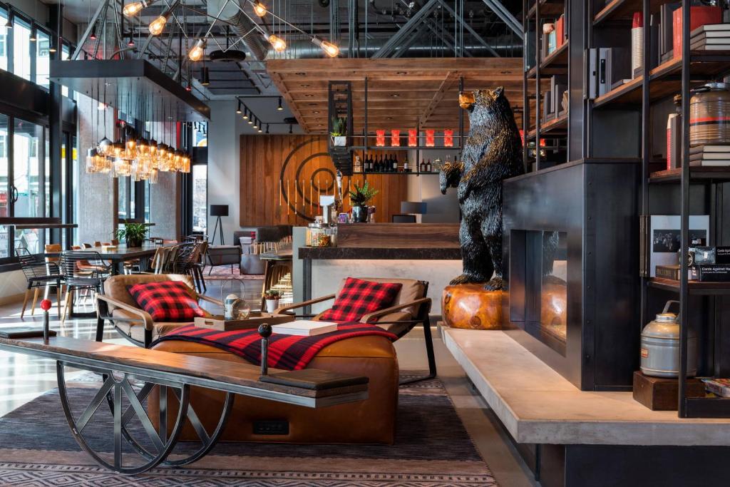 MOXY Seattle Downtown in Seattle