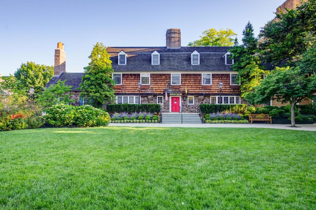 Nassau Inn in Princeton