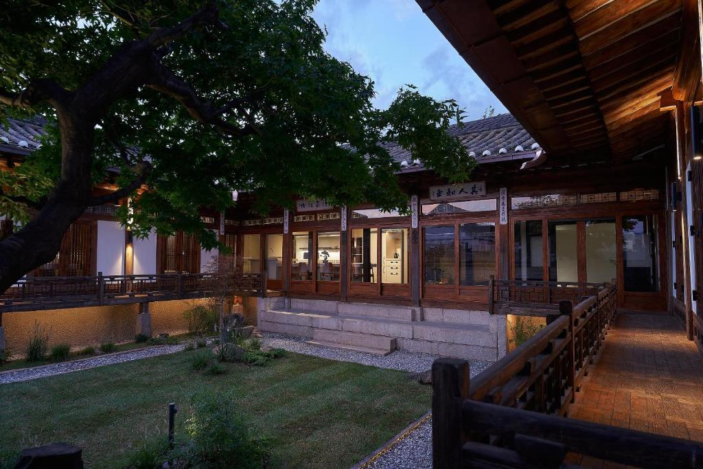 Nostalgia Hanok Hotel in Seoul
