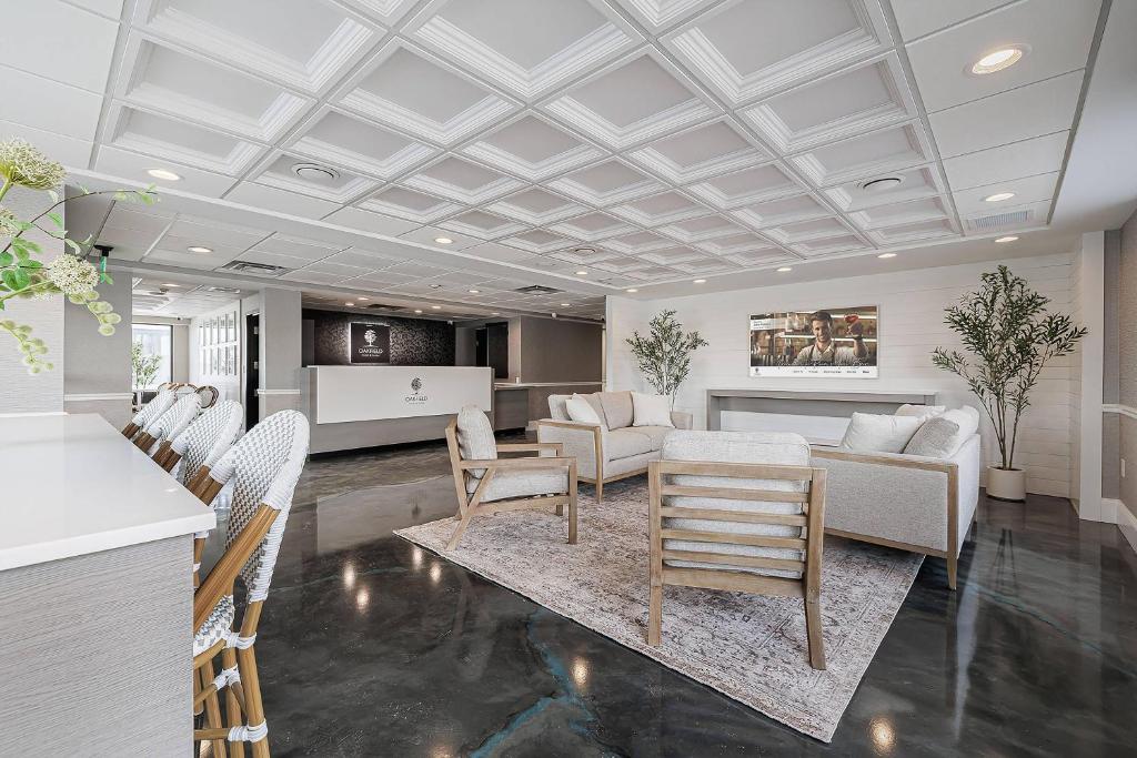 Oakfield Hotel & Suites Rochester, an Ascend Collection Hotel in Rochester