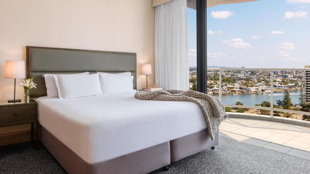 Oaks Gold Coast Hotel in Gold Coast