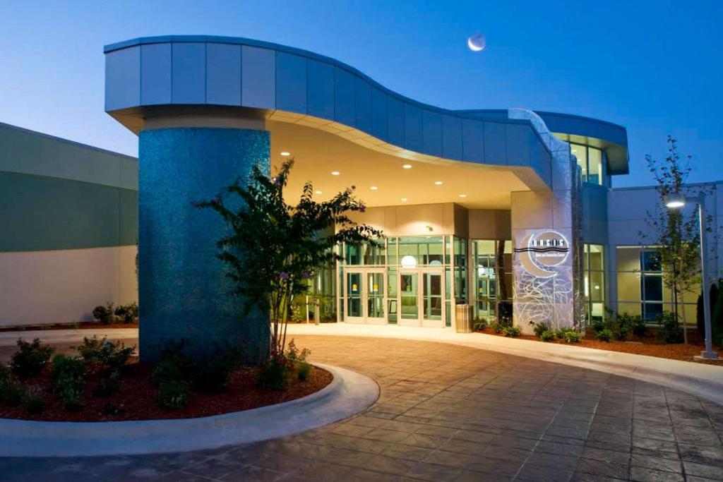 Oasis Hotel and Conv Center, an Ascend Collection Hotel in Springfield