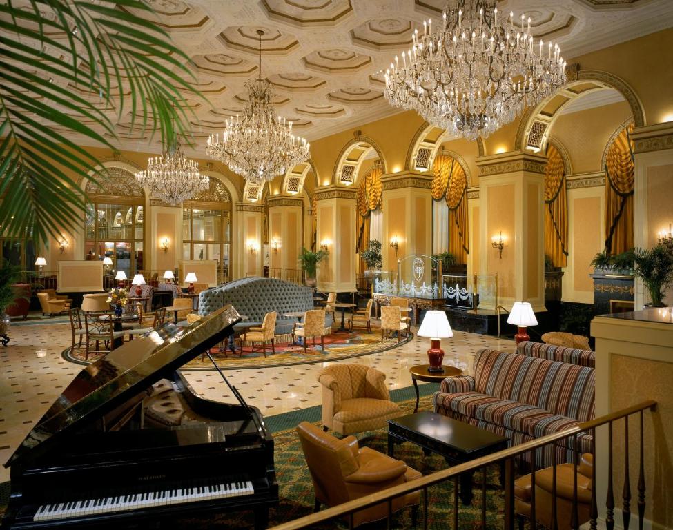 Omni William Penn Hotel in Pittsburgh