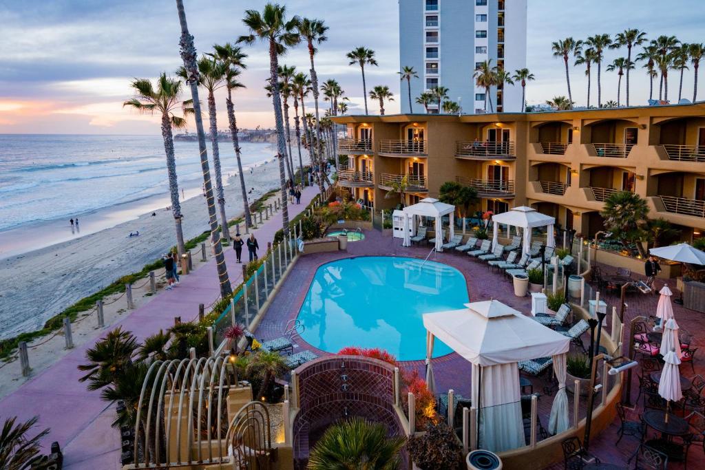 Pacific Terrace Hotel in San Diego