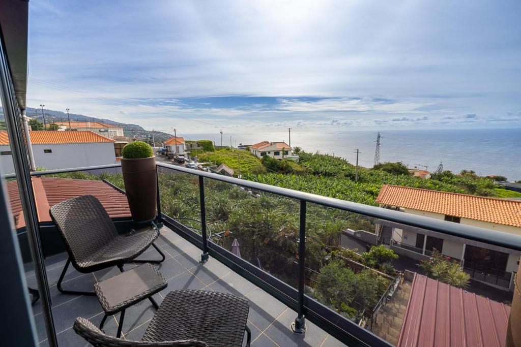 Panoramic House in Ribeira Brava