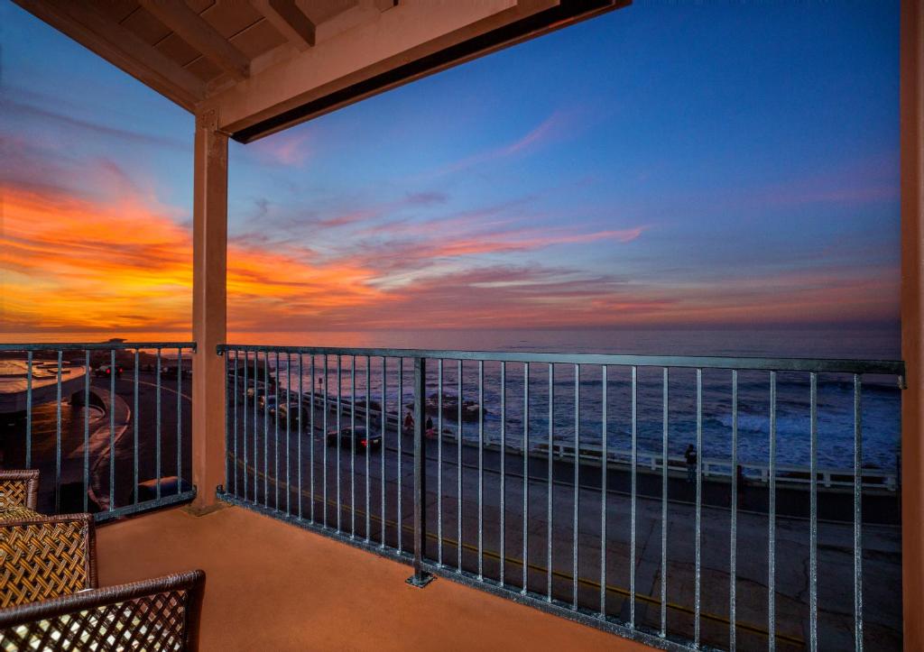 Pantai Inn in San Diego