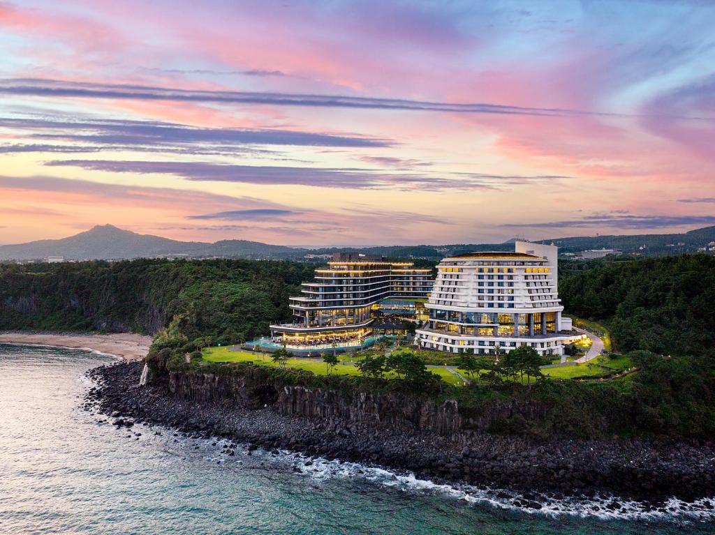 Parnas Hotel Jeju in Seogwipo