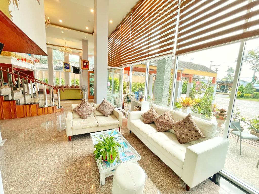 Peak Boutique City Hotel Krabi in Krabi
