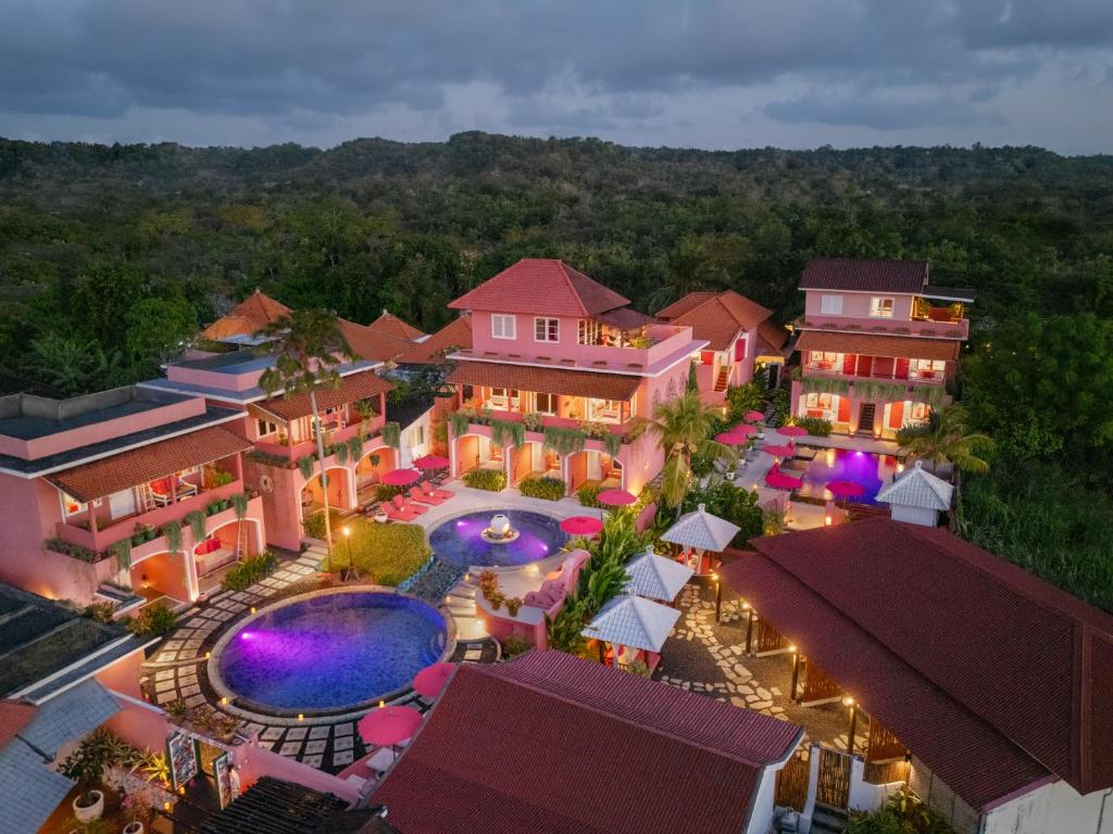 PinkCoco Uluwatu - Constant Surprises & for Cool Adults Only in Uluwatu