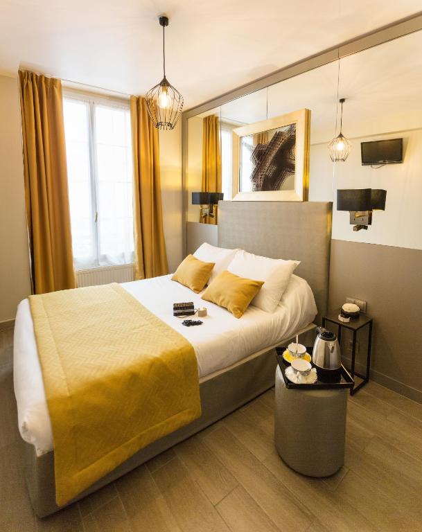 Pratic Hotel in Paris