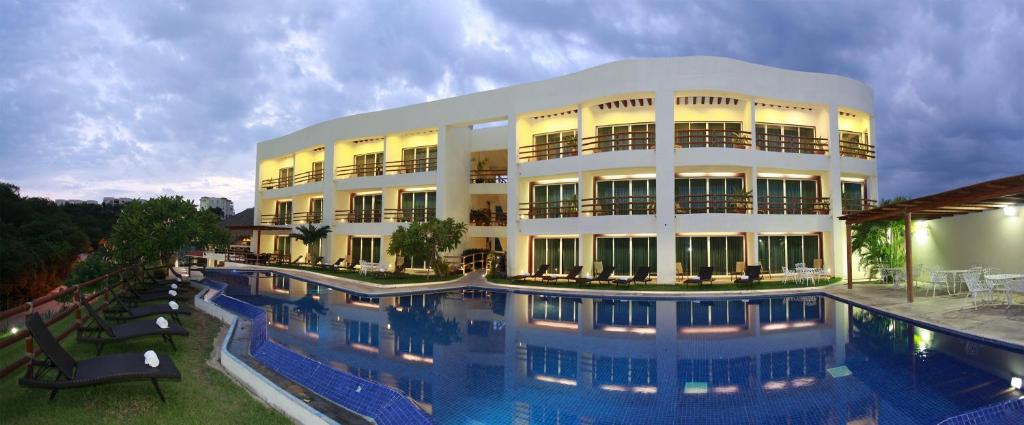 Princess Mayev in Huatulco