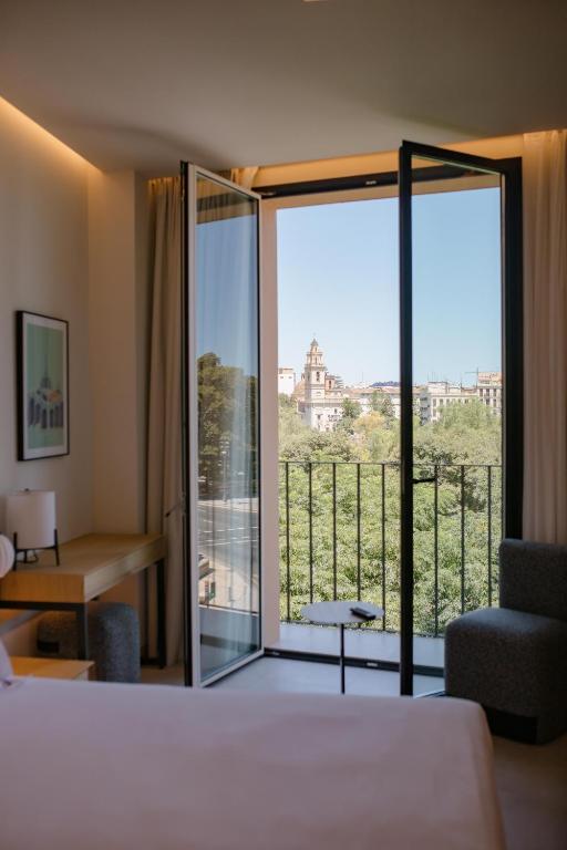 Puerta Serranos by MYR Hotels in Valencia