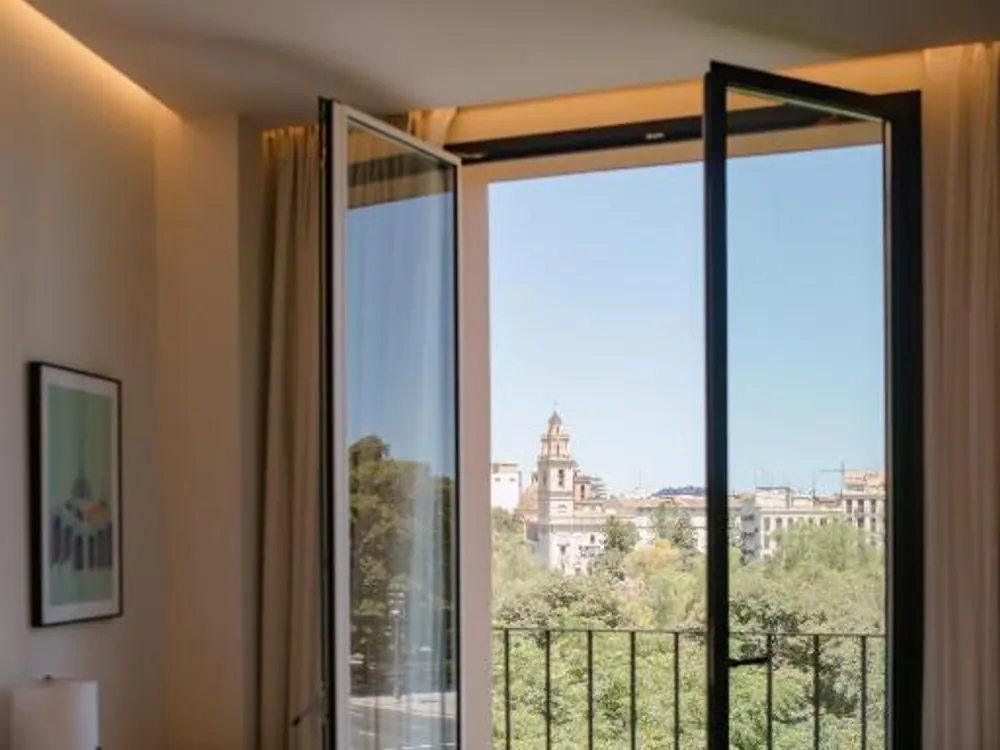 Puerta Serranos by MYR Hotels in Valencia