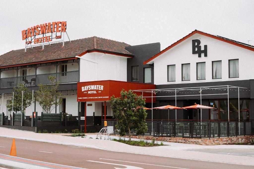 Quality Hotel Bayswater in Perth