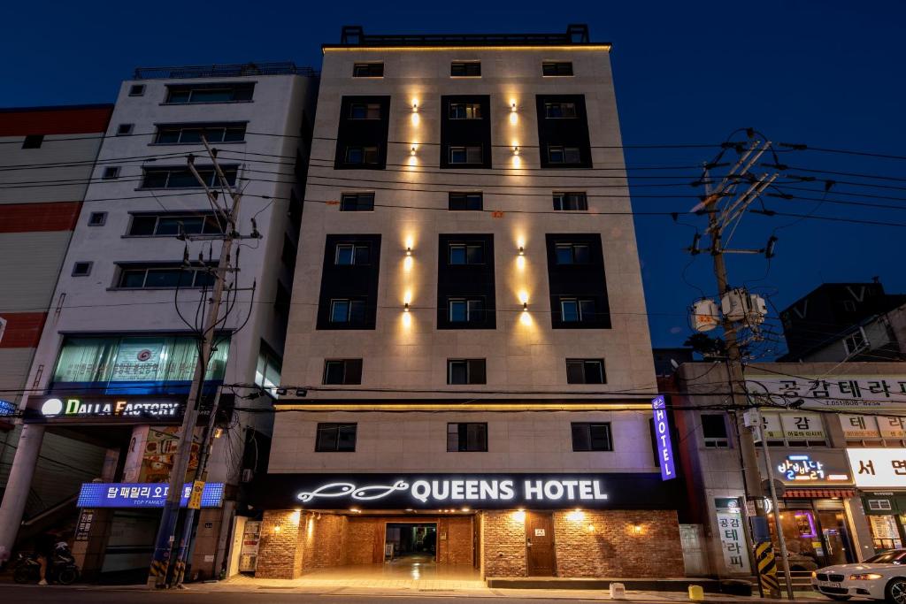 Queens Hotel Seomyeon Busan in Busan