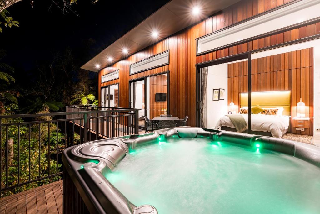 Rainforest Retreat in Franz Josef