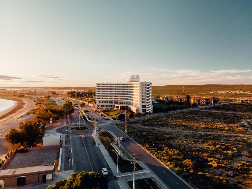 Rayentray Grand Hotel in Puerto Madryn