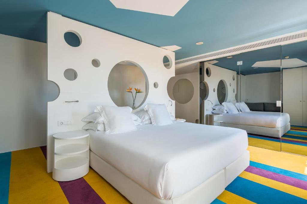 Room Mate Pau, Barcelona in Barcelona