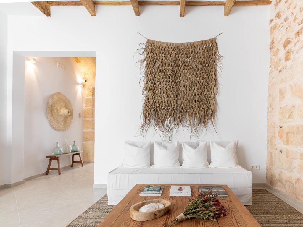 S'Enclova Petit Hotel in Ciutadella de Menorca
