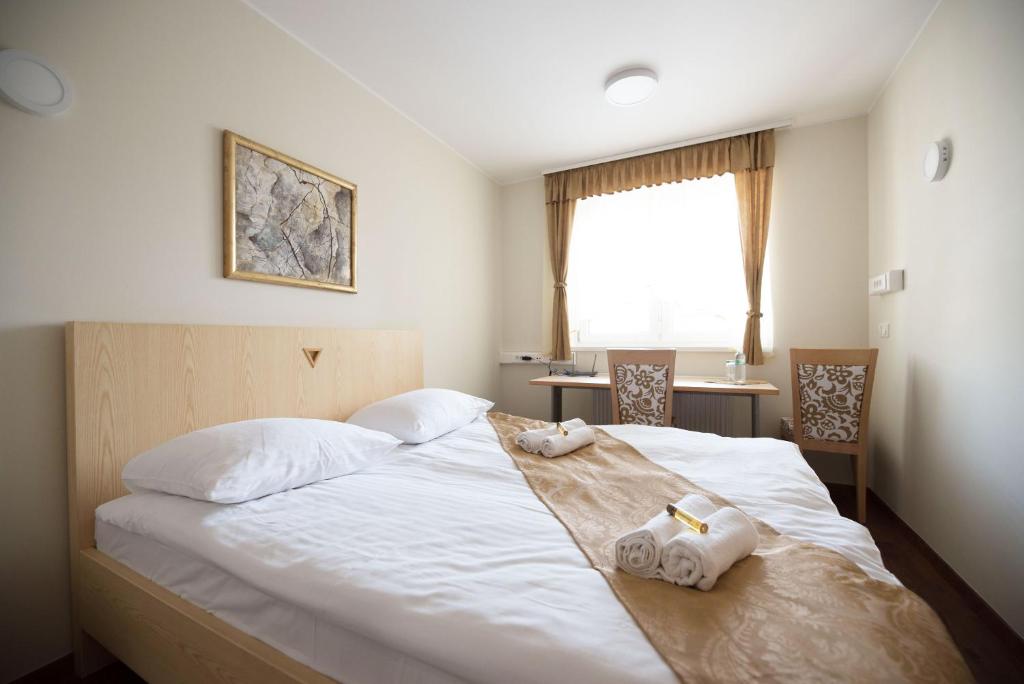 S Hotel - Simple City Centre Stay in Maribor