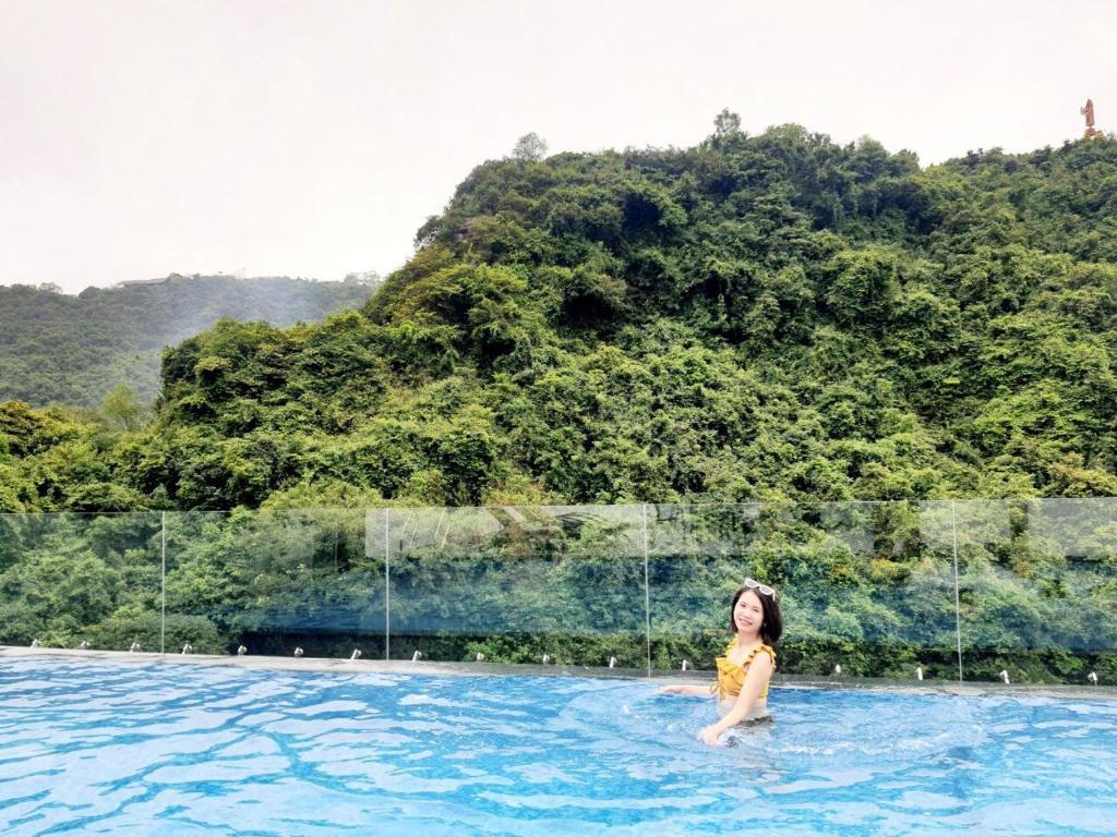 Sand Hotel in Cat Ba
