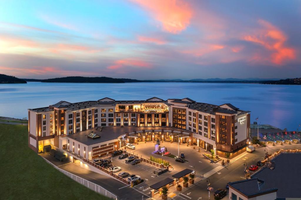 Silver Cloud Hotel Tacoma at Point Ruston Waterfront in Tacoma