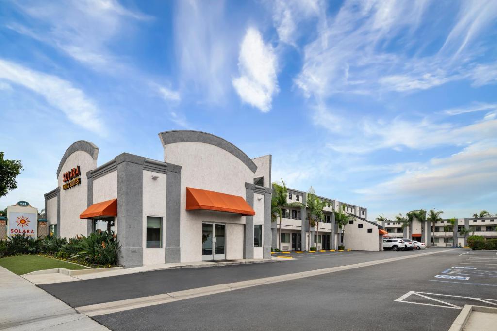 Solara Inn and Suites in Anaheim