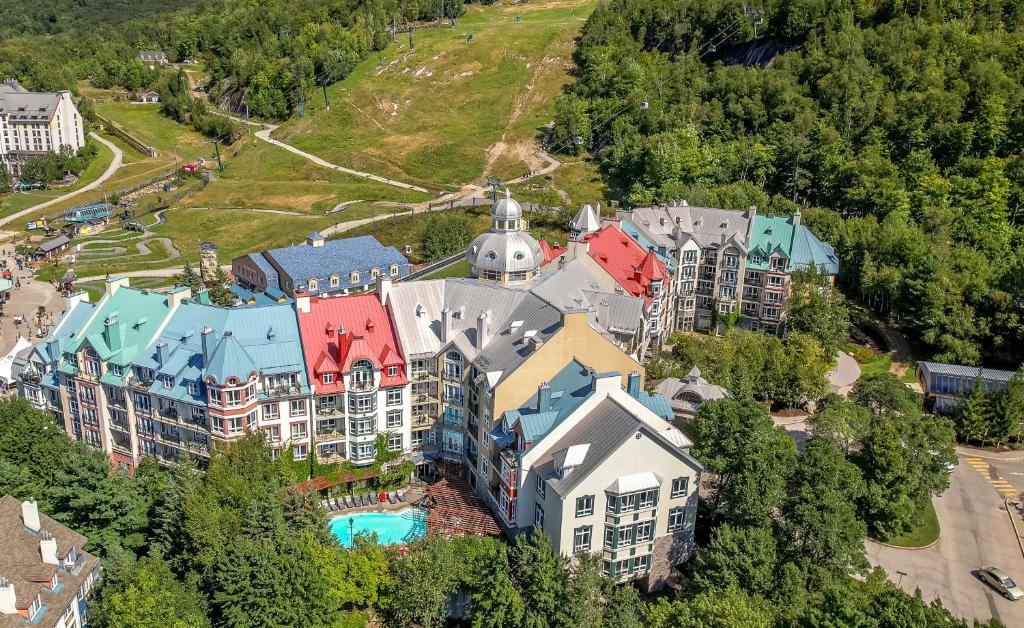 Sommet Des Neiges in Mont-Tremblant