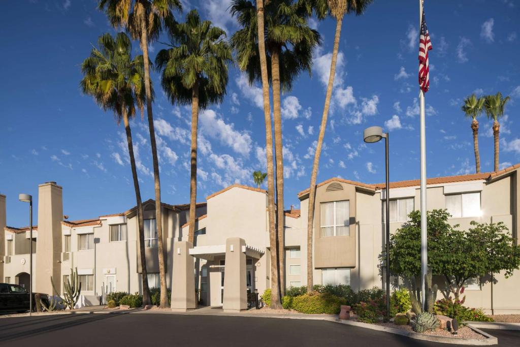 Sonesta ES Suites Scottsdale Paradise Valley in Scottsdale