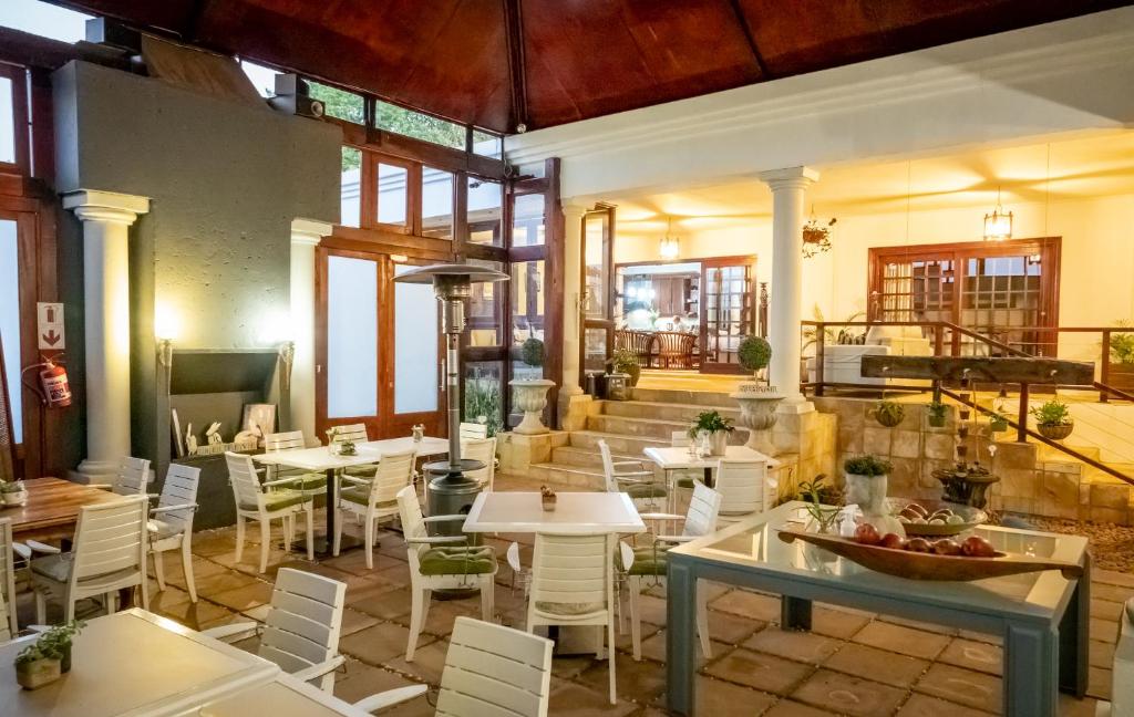 Spacube Luxury Suites and Spa in Pretoria