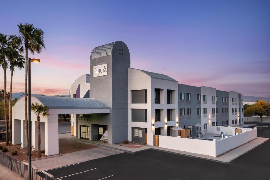 Spark By Hilton Tucson Airport in Tucson