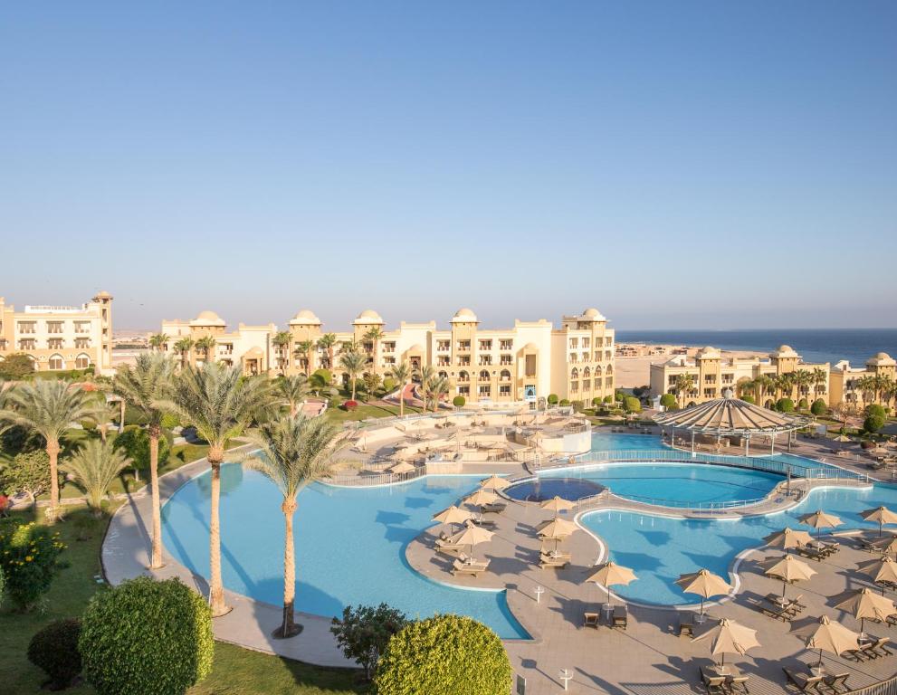 SRNTY Sea Reef - Ex Serenity Alpha Beach in Makadi Bay