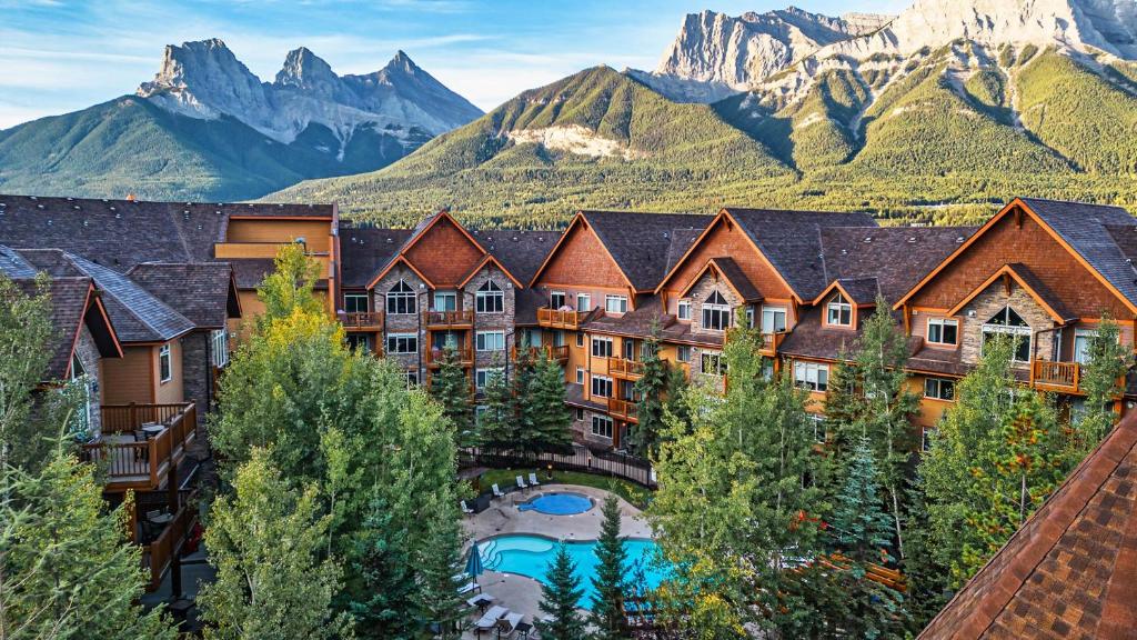 Stoneridge Mountain Resort in Canmore