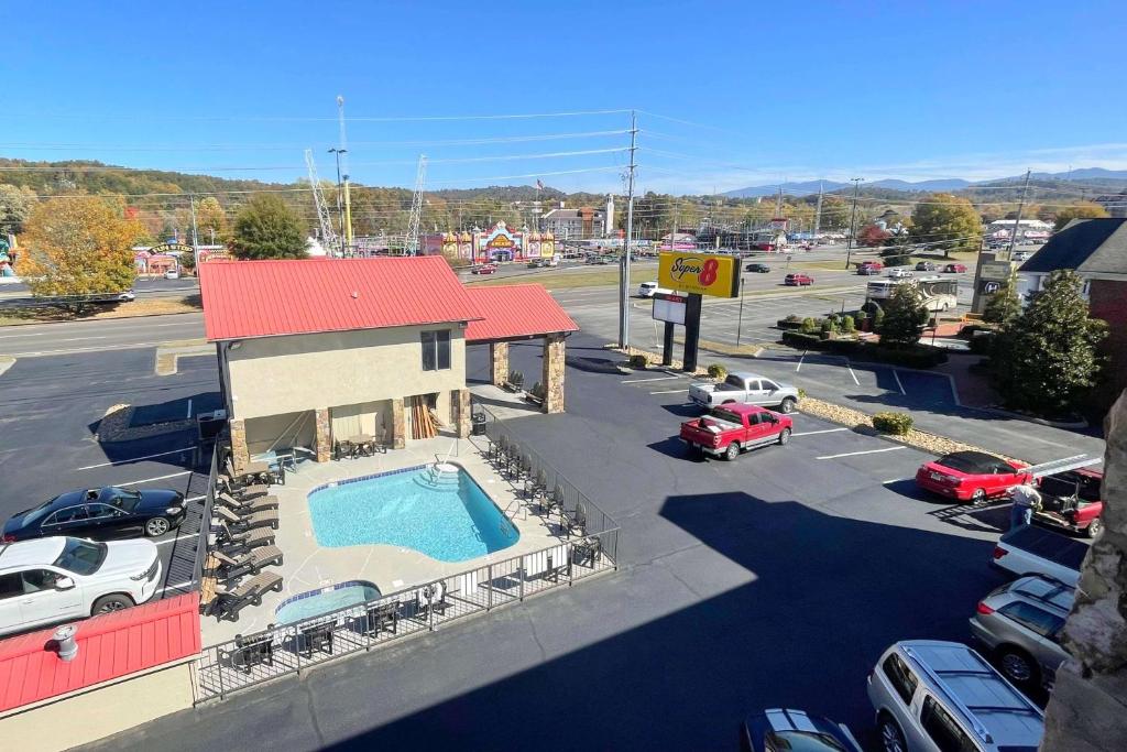 Super 8 by Wyndham Pigeon Forge Downtown in Pigeon Forge