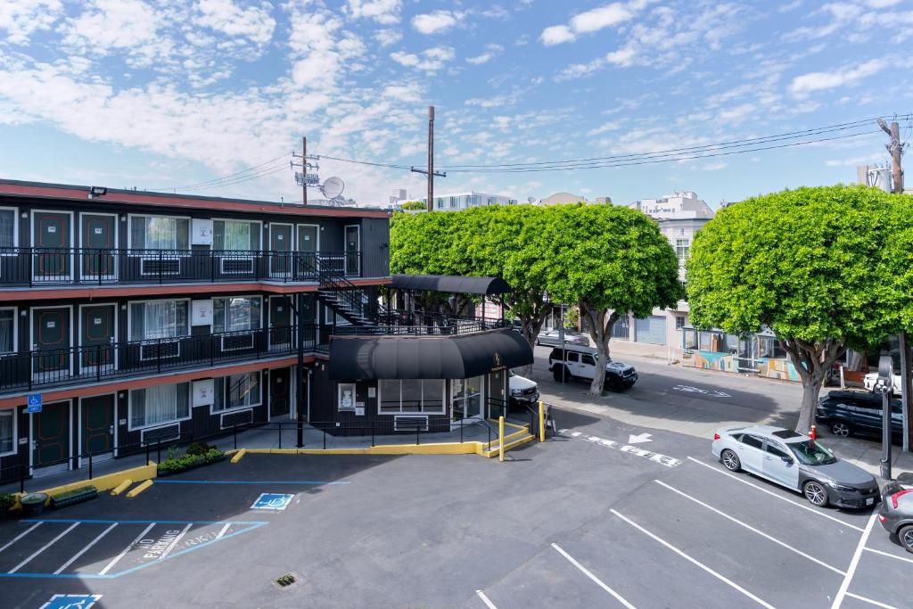 Symphony Inn in San Francisco