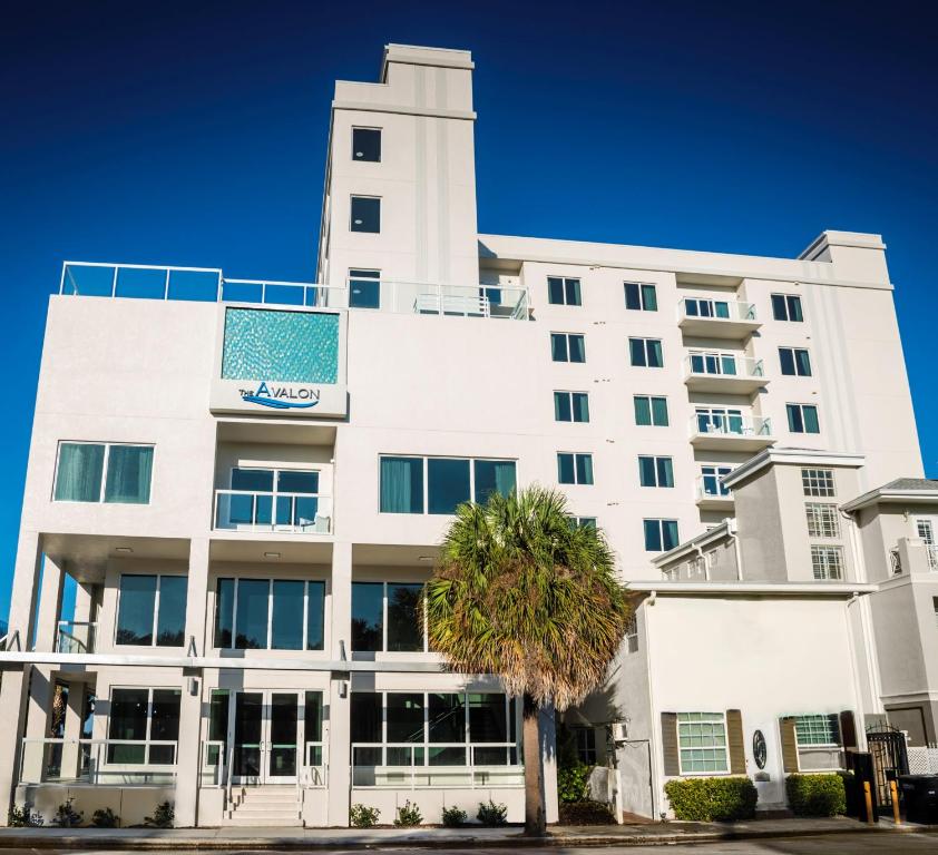 The Avalon Club in Clearwater Beach
