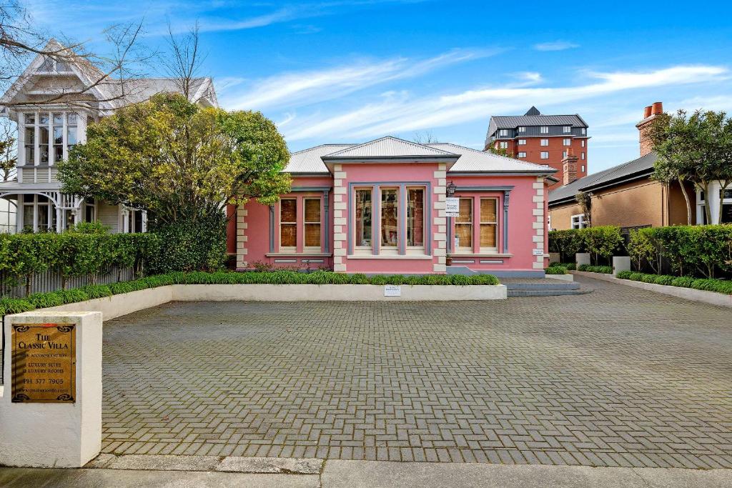 The Classic Villa in Christchurch