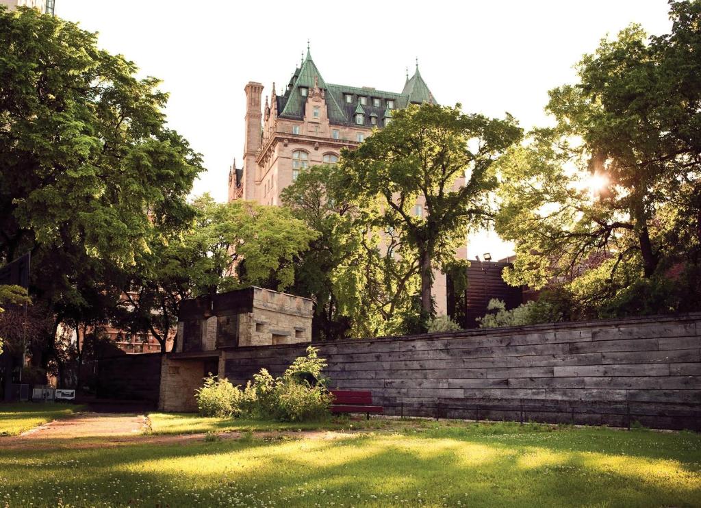 The Fort Garry Hotel, Spa and Conference Centre, an Ascend… in Winnipeg