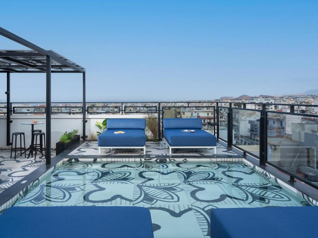 The Pal Living in a Concept in Heraklion