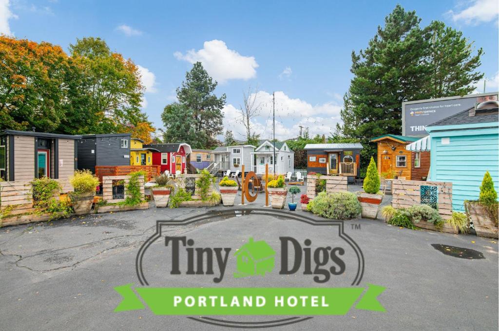 Tiny Digs - Hotel of Tiny Houses in Portland