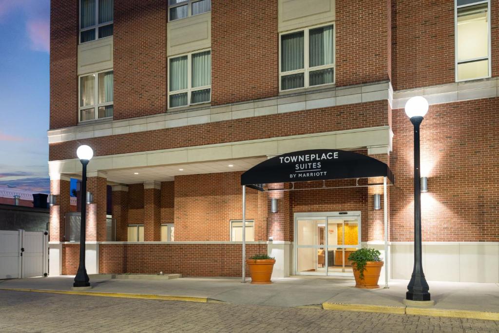 TownePlace Suites by Marriott Champaign in Champaign