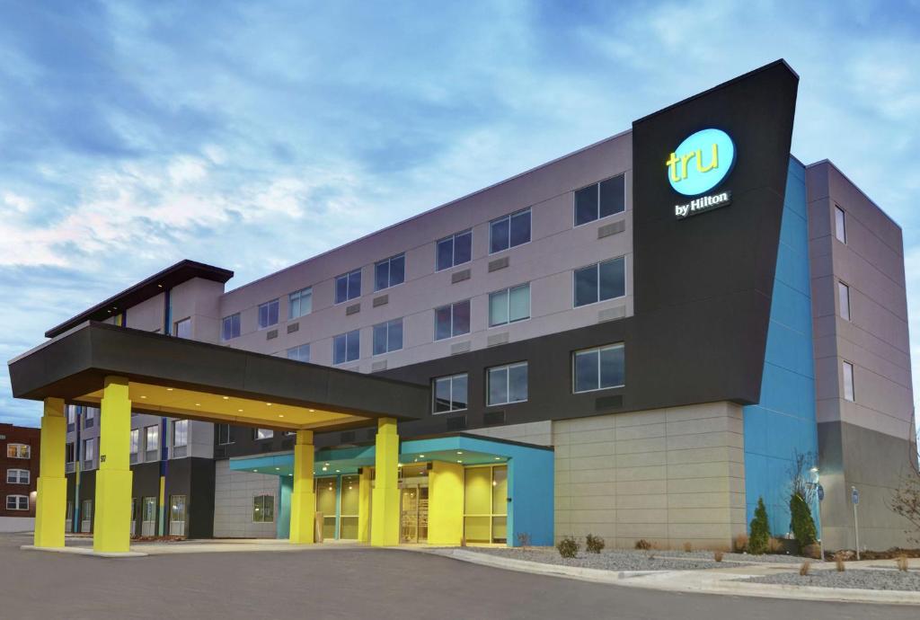 Tru By Hilton Springfield Downtown in Springfield