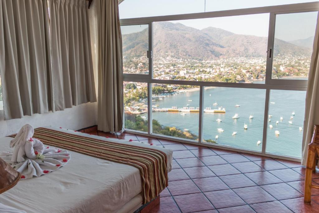 Villas El Morro in Zihuatanejo
