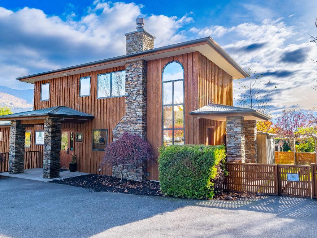 Wanaka Springs Lodge in Wanaka